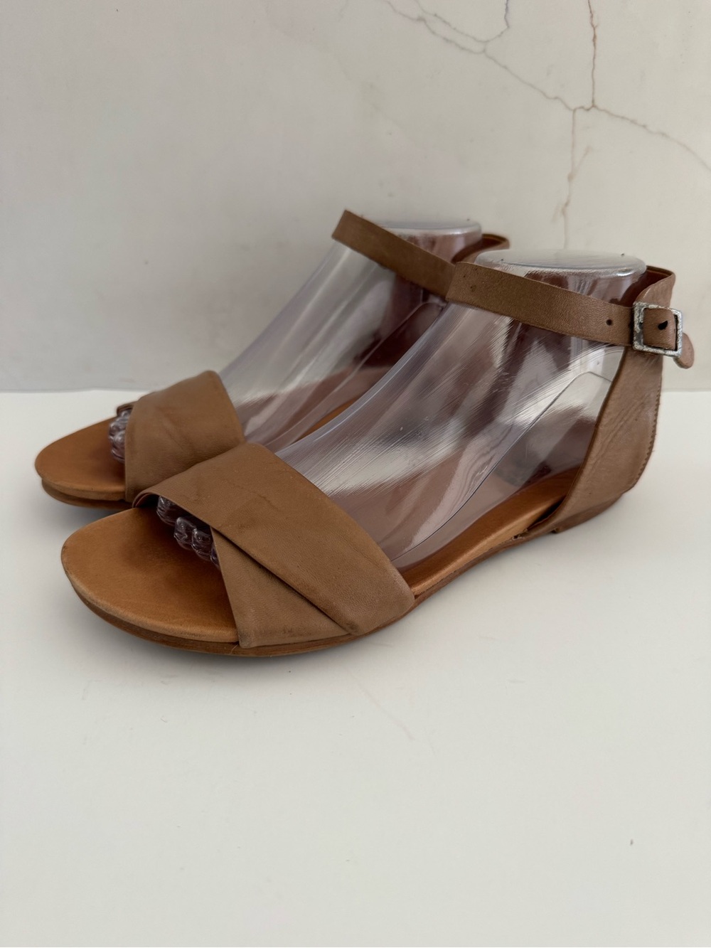 Miz Mooz "Avon" Womens Tan Leather Ankle Strap Shoe Sandals SIZE 8